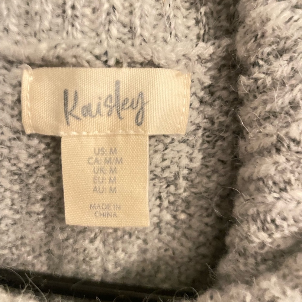 Beautiful bulky sweater with cowl neck - cotton / poly/ wool blend - super soft - Picture 2 of 4
